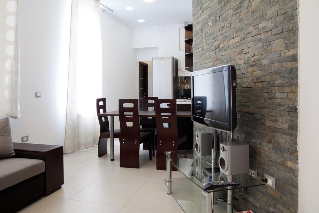 Your Comfortable Stay In Apartment Next To Opera House Λβιβ Εξωτερικό φωτογραφία